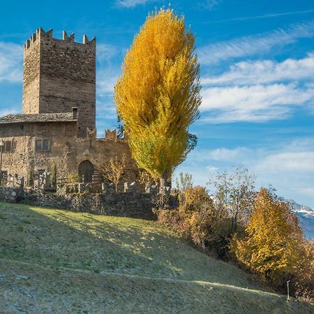 B&B La Tour De Villa Aosta Exteriör bild