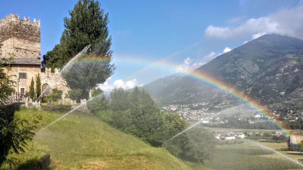 B&B La Tour De Villa Aosta Exteriör bild