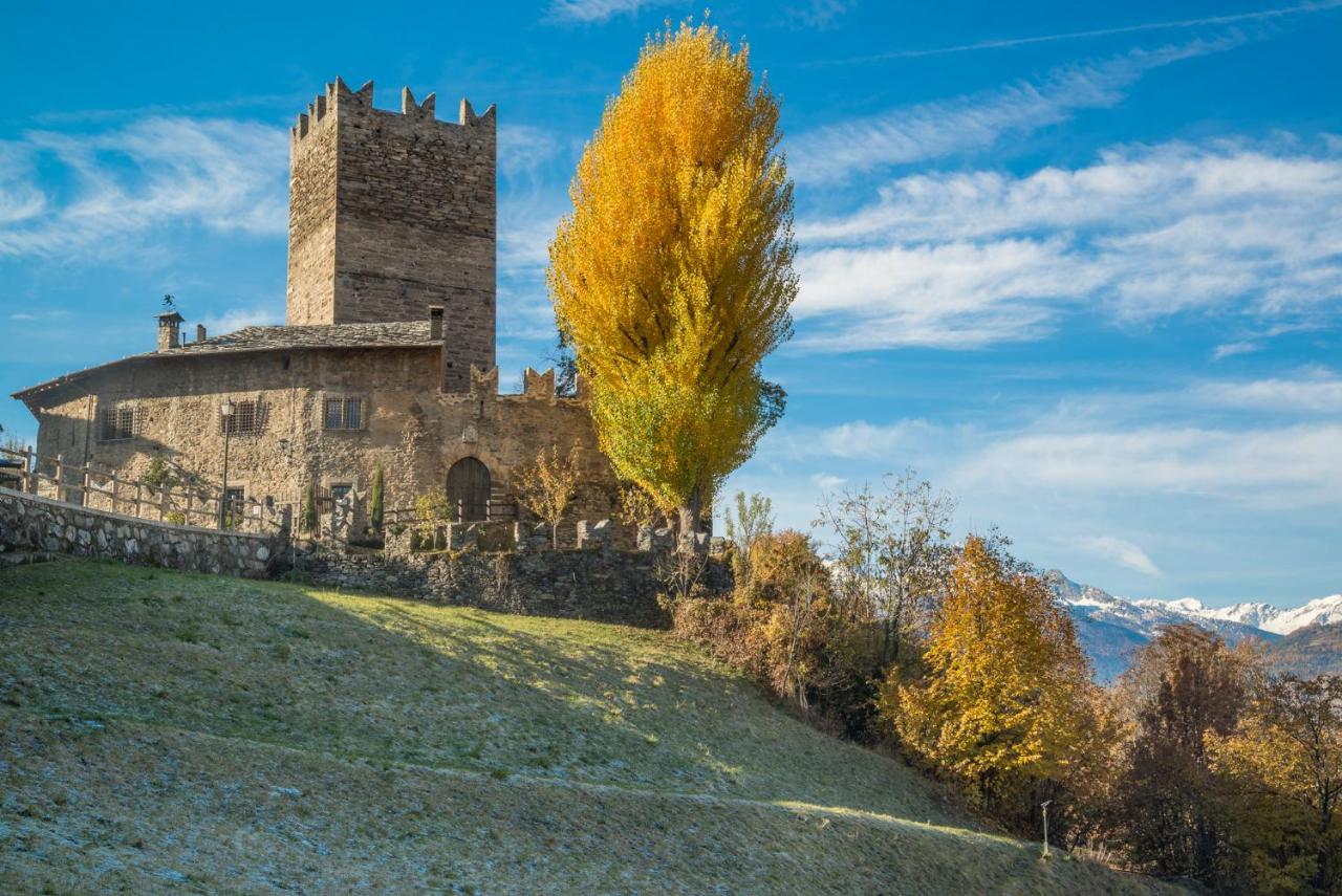 B&B La Tour De Villa Aosta Exteriör bild